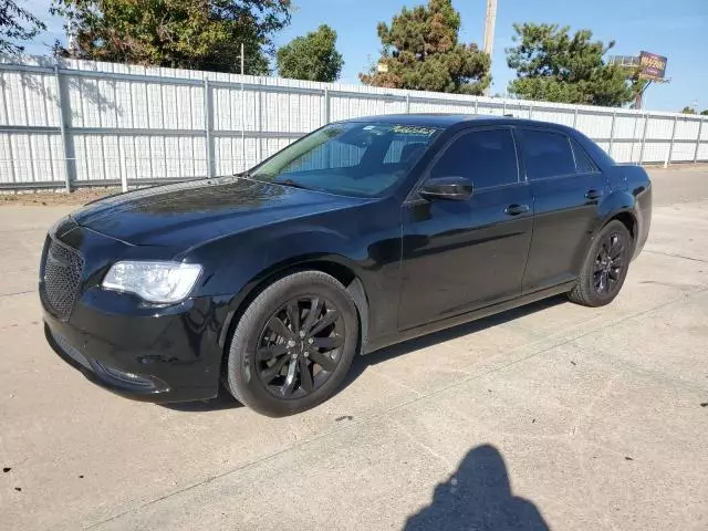 2019 Chrysler 300 Limited