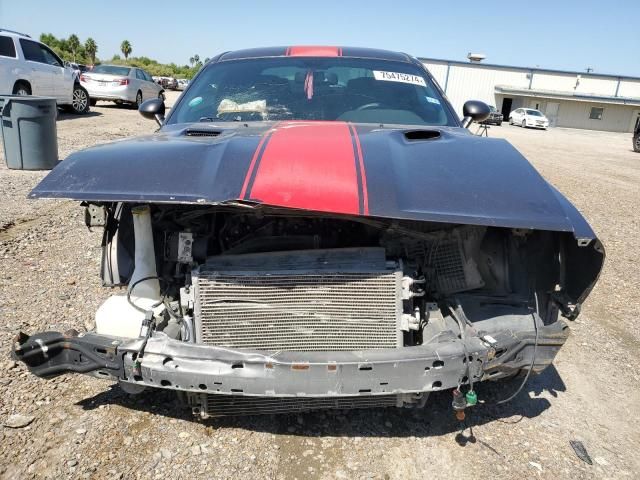 2013 Dodge Challenger SXT