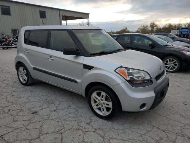 2011 KIA Soul +