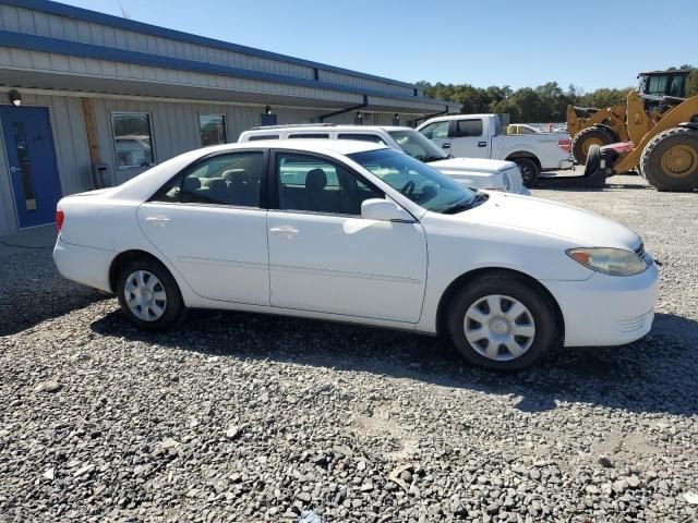 2005 Toyota Camry LE