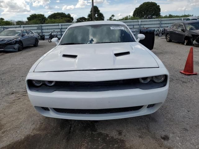 2018 Dodge Challenger SXT