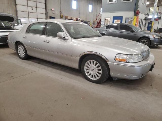 2003 Lincoln Town Car Executive