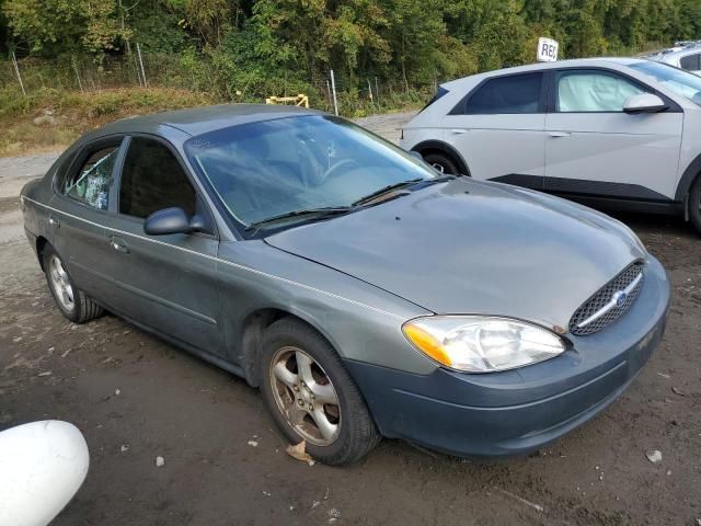 2002 Ford Taurus SE