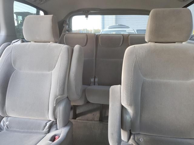 2005 Toyota Sienna CE