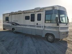 Salvage cars for sale from Copart Chicago: 2004 Winnebago 2004 Workhorse Custom Chassis Motorhome Chassis W2