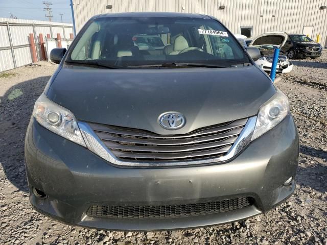 2011 Toyota Sienna XLE