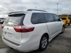 2018 Toyota Sienna LE