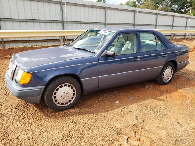 1990 Mercedes-Benz 300 E