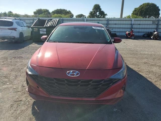 2021 Hyundai Elantra SE