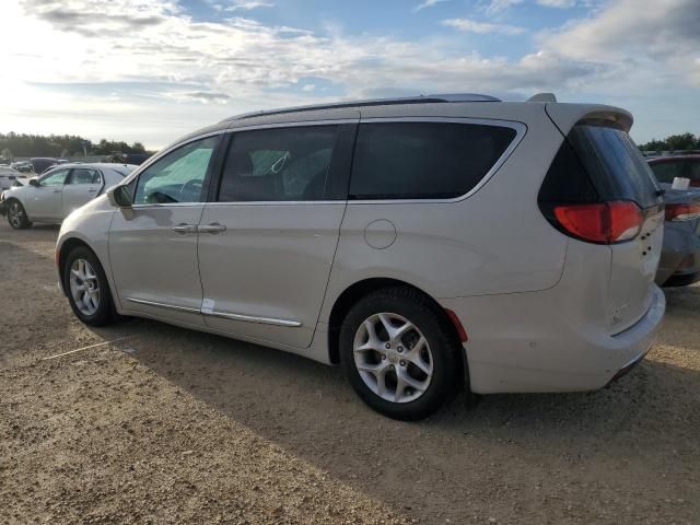 2017 Chrysler Pacifica Touring L Plus