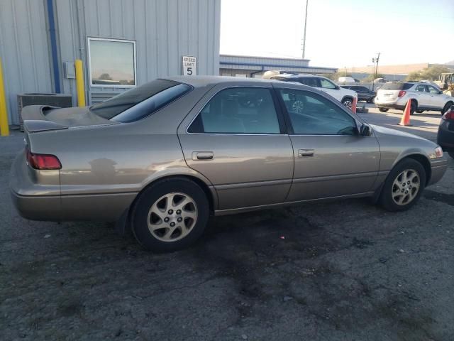 1999 Toyota Camry LE