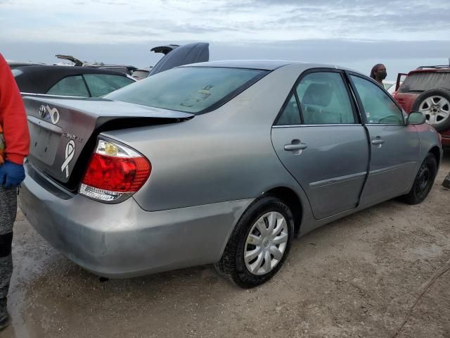 2005 Toyota Camry LE