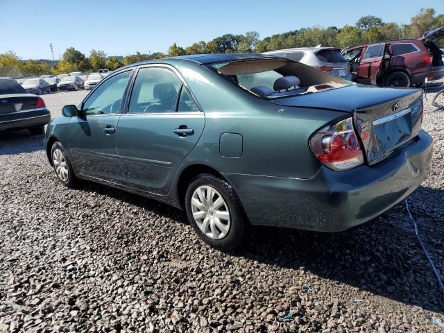 2005 Toyota Camry LE