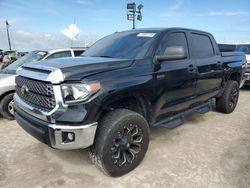 Carros dañados por inundaciones a la venta en subasta: 2018 Toyota Tundra Crewmax SR5