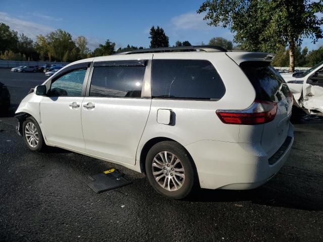 2015 Toyota Sienna XLE