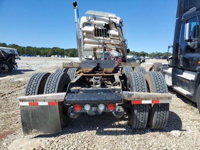 2024 Kenworth Construction W900