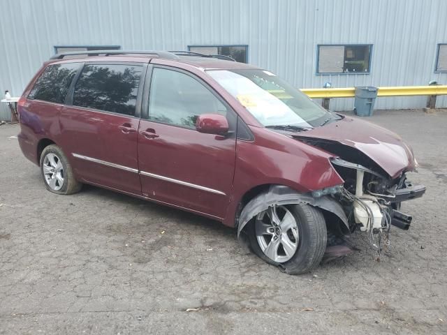 2006 Toyota Sienna XLE