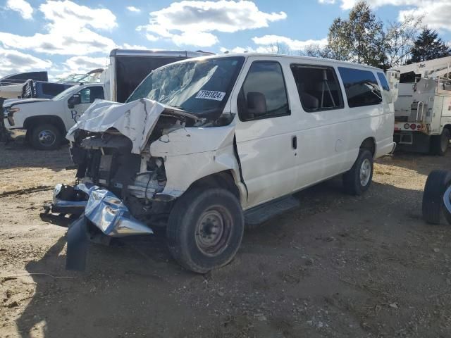 2013 Ford Econoline E350 Super Duty Wagon