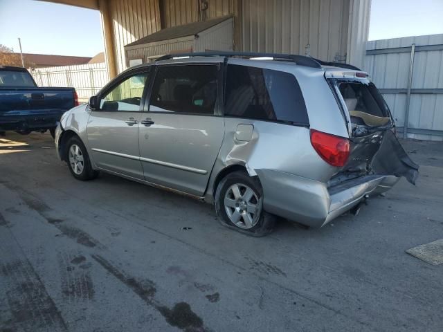 2006 Toyota Sienna CE