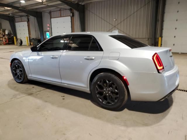 2019 Chrysler 300 Touring