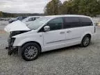 2014 Chrysler Town & Country Touring L