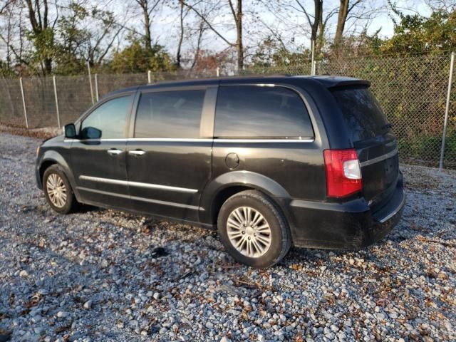 2015 Chrysler Town & Country Touring L