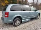 2009 Chrysler Town & Country Touring