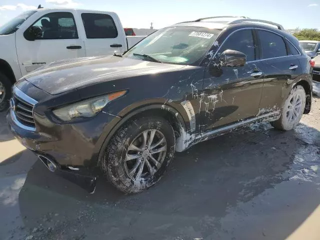 2012 Infiniti FX35