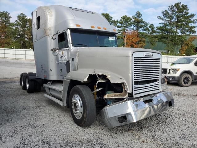 1999 Freightliner Conventional FLD120