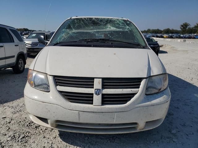 2005 Dodge Grand Caravan SE