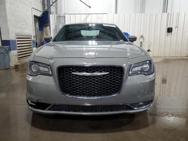 2017 Chrysler 300 S