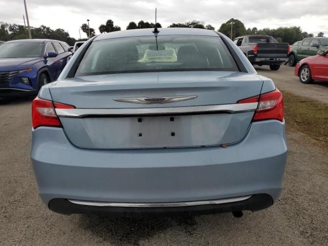 2013 Chrysler 200 Touring