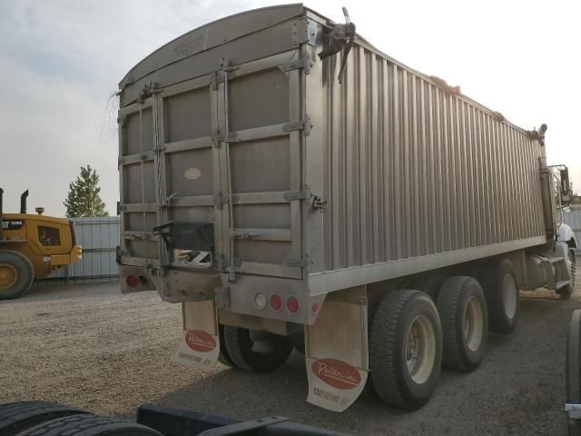 2002 Freightliner Conventional Columbia