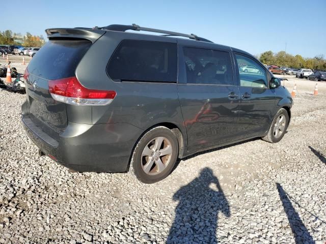 2013 Toyota Sienna LE