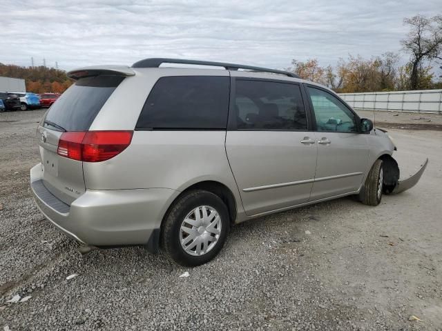 2004 Toyota Sienna CE