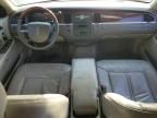 2005 Lincoln Town Car Signature Limited