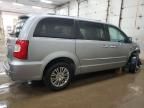 2014 Chrysler Town & Country Touring L