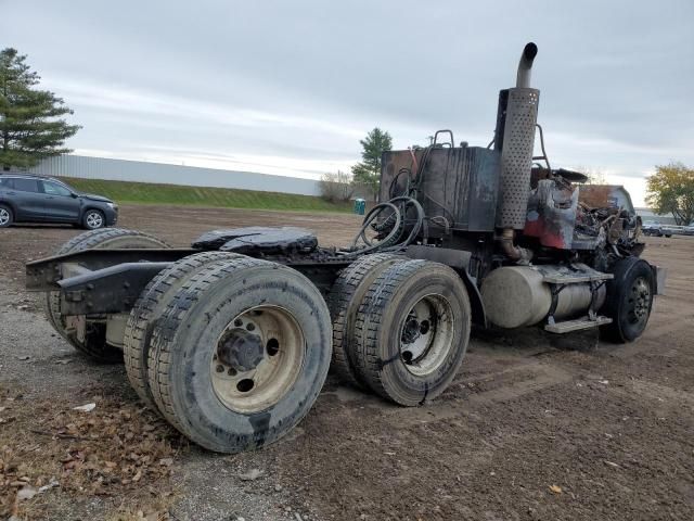 2006 Freightliner Conventional Columbia