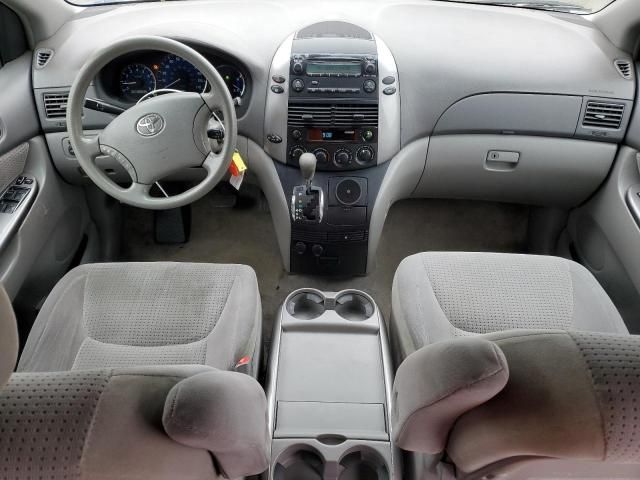 2006 Toyota Sienna CE