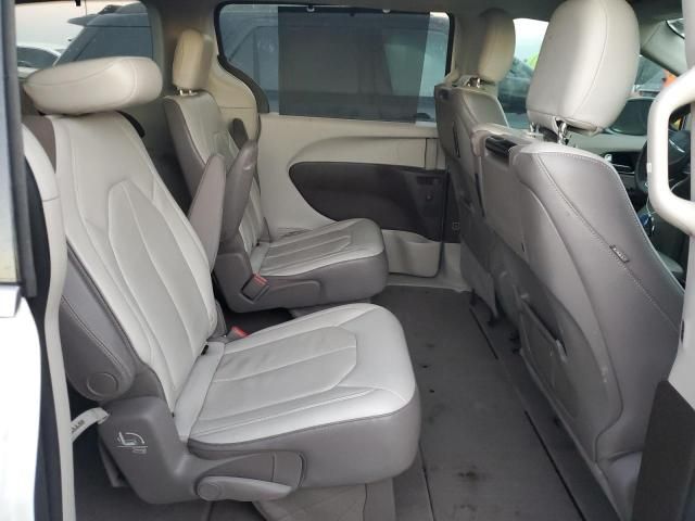 2017 Chrysler Pacifica Touring L Plus