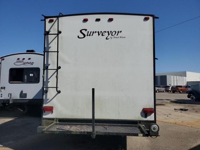 2014 Wildwood Surveyor