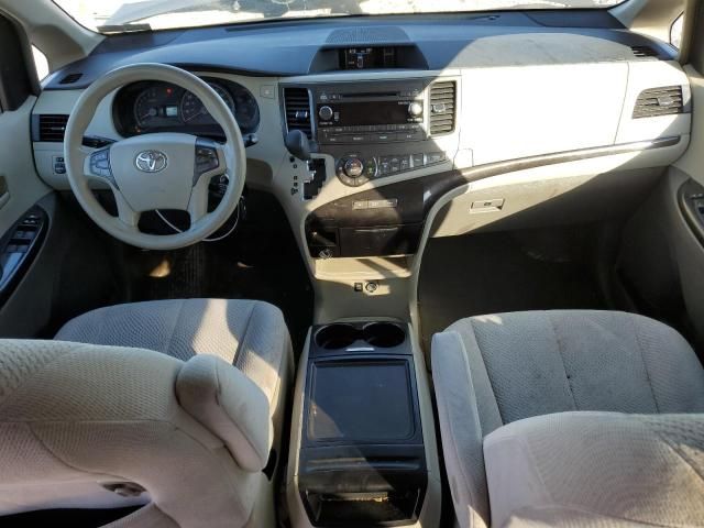 2013 Toyota Sienna LE