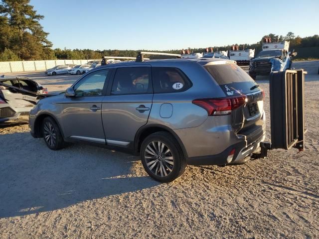 2020 Mitsubishi Outlander SE