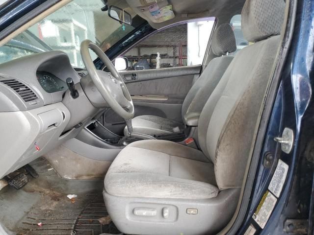 2004 Toyota Camry LE