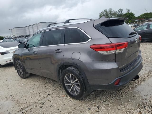 2018 Toyota Highlander SE