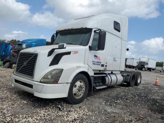 2013 Volvo VN VNL