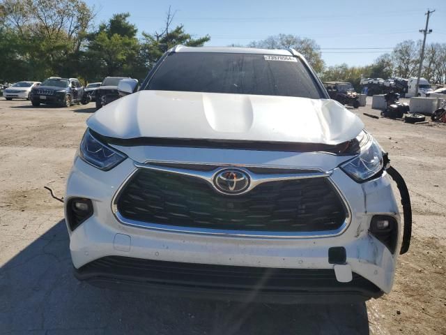 2022 Toyota Highlander Limited