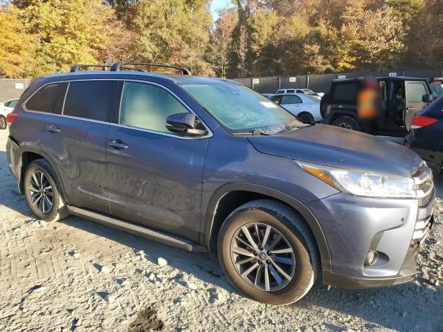 2019 Toyota Highlander SE