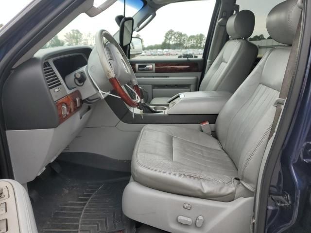 2004 Lincoln Navigator