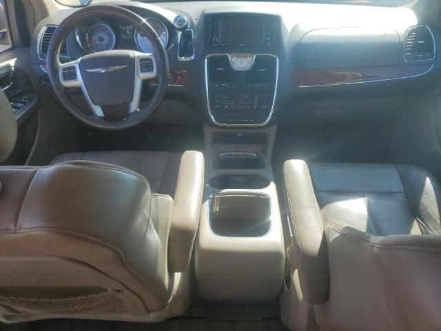 2015 Chrysler Town & Country Limited Platinum